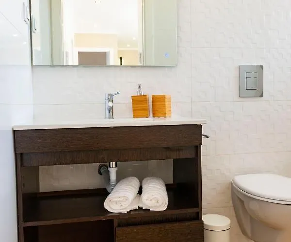 Apartment The Modern 1385 *