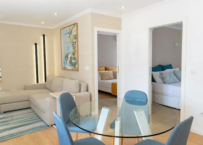 The Modern 1385 Batalha